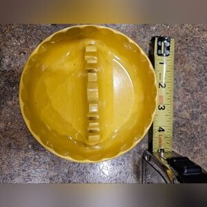 Ashtray. Vintage Yellow Made In The USA Plastic Or Melamine. Approximately 5 In.